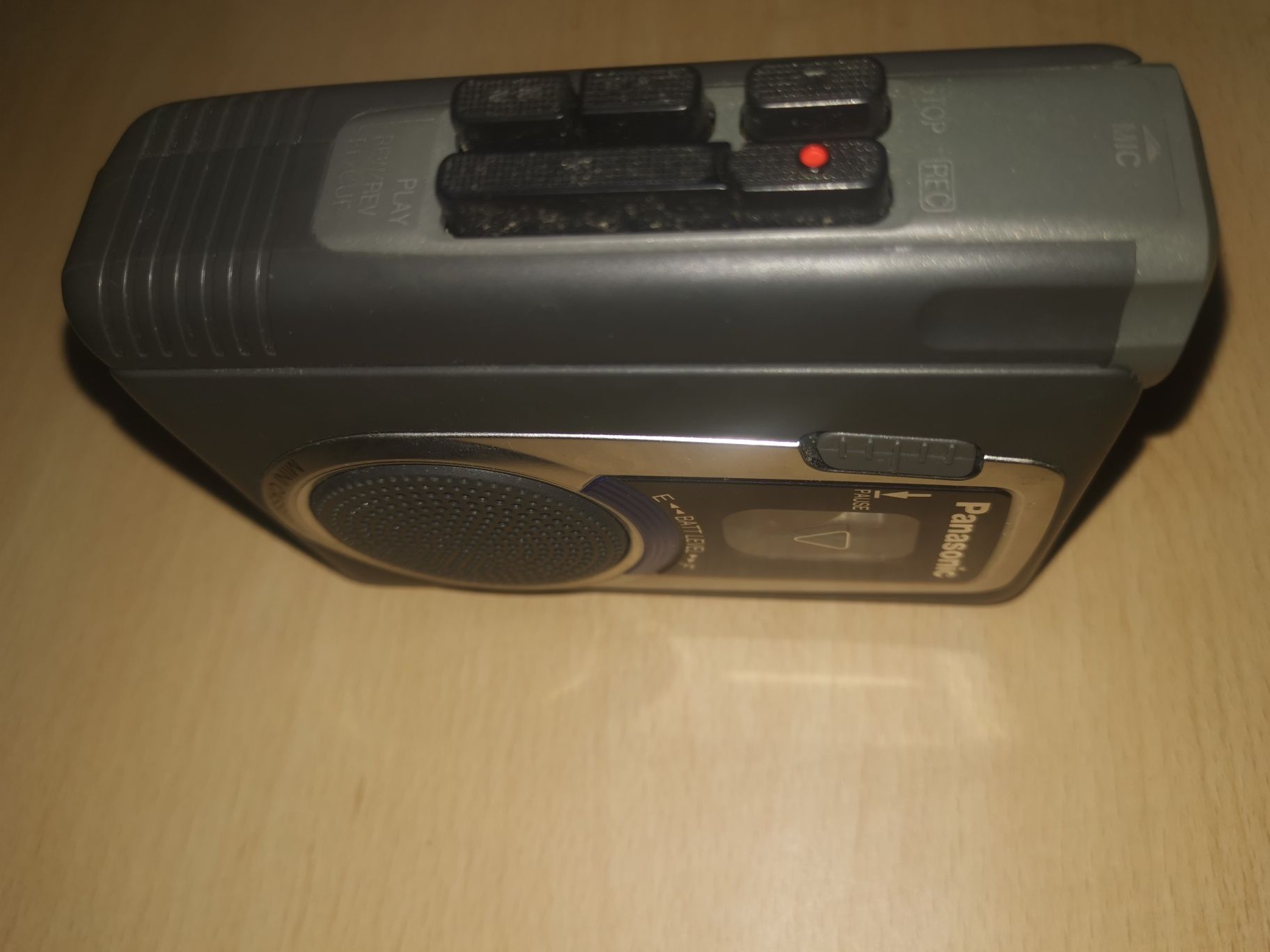 Panasonic Уолкмен записва