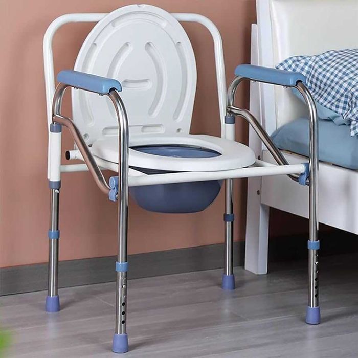 кресло-туалет стул-туалет кресло-коляска с санитарным оснащением