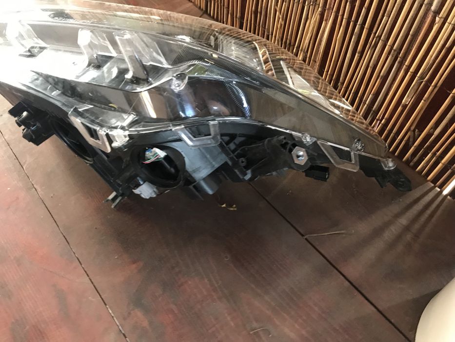 Vand far stânga Toyota rav 4