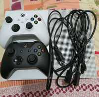 Xbox One S / Vine însoțit de 2 controllere / și 3 jocuri FC24.
