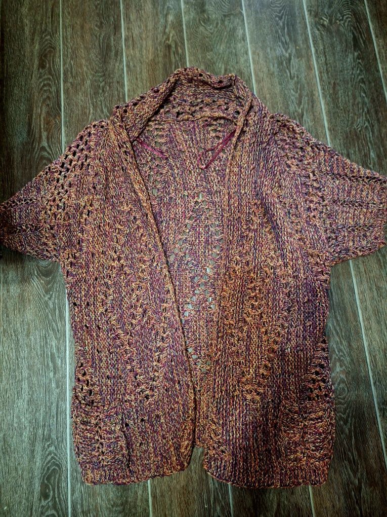Продаю Вязаный  испанский кардиган, фирменный