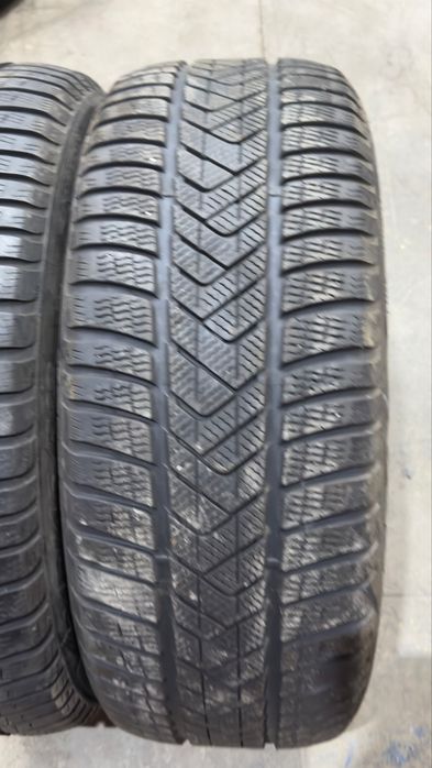 Зимни гуми 245/45/19 Pirelli