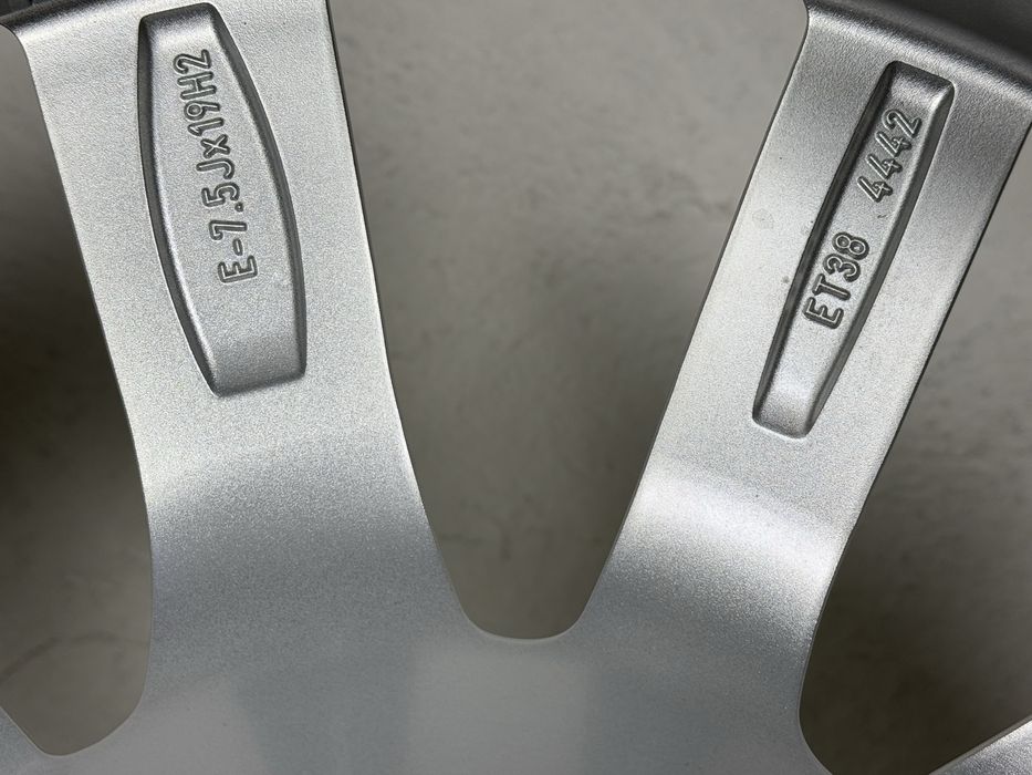 Jante NOI Originale R19 Audi Sport Q3 Q5 A6 Continental M+S 225/50/19