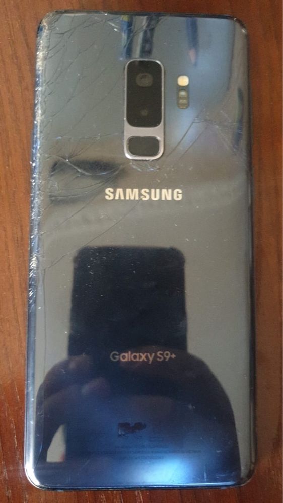 Продам Samsung galaxy s9 plus