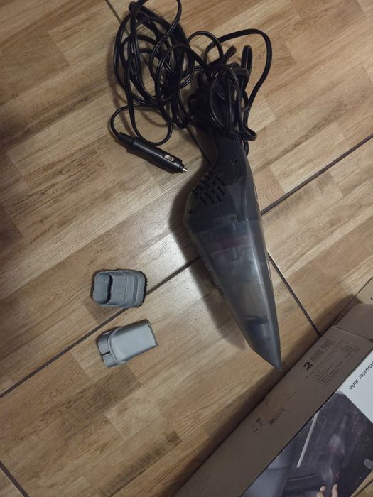 Aspirator auto Black & Decker