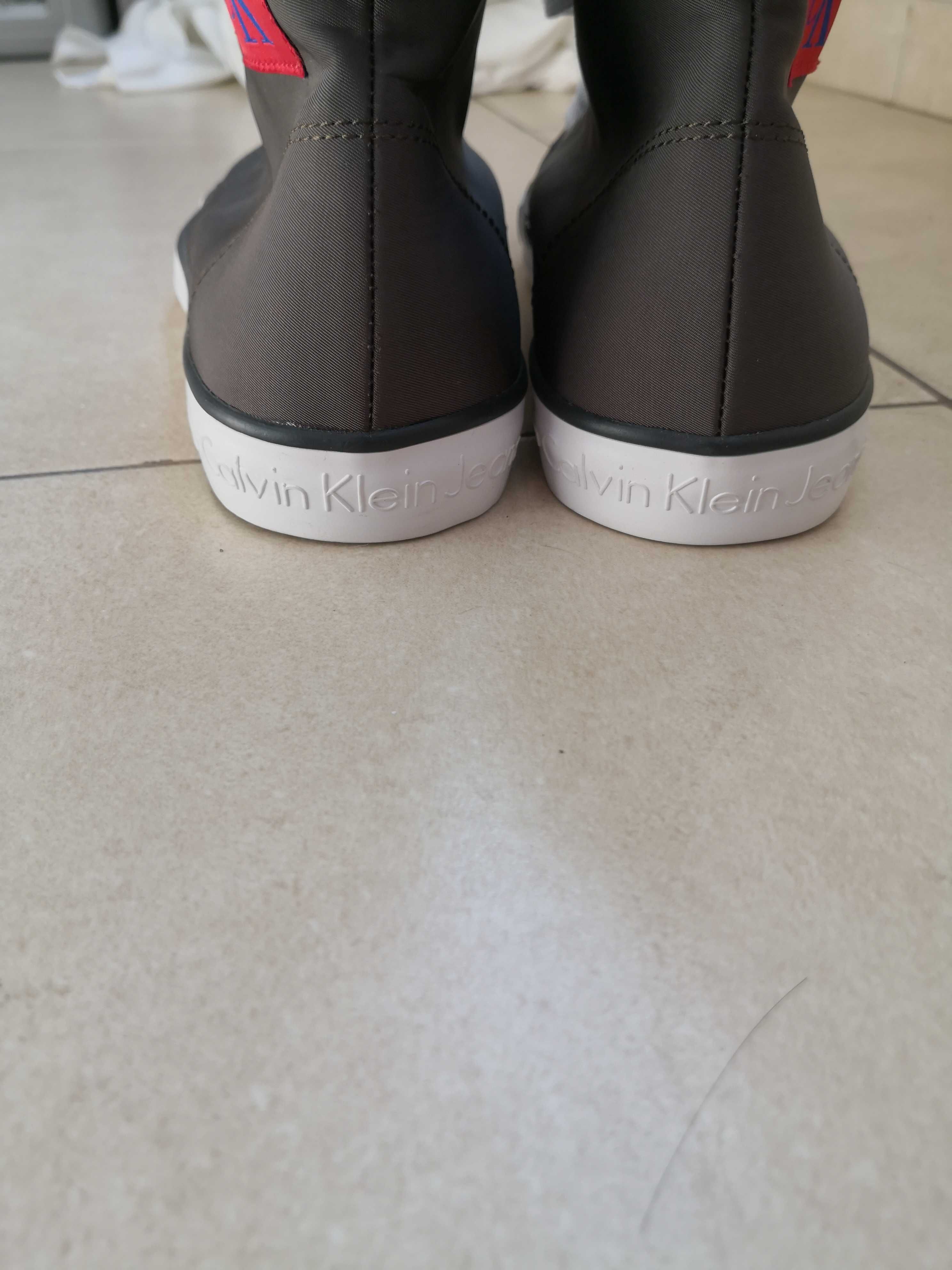 Calvin Klein НОВИ кецове 40н