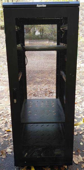 Продам серверный шкаф 32U 600x800 б.у. в идеальном состоянии