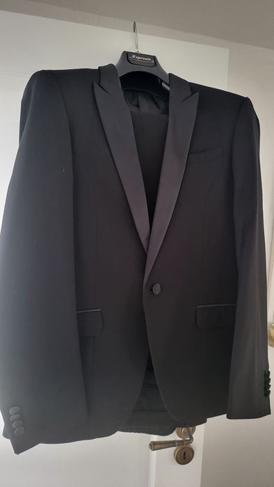 Vand costum mire ,nasi sau evenimente marimea 46