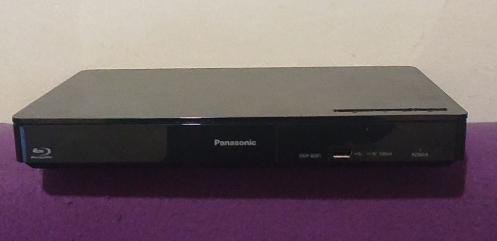 Vând bluray player Panasonic