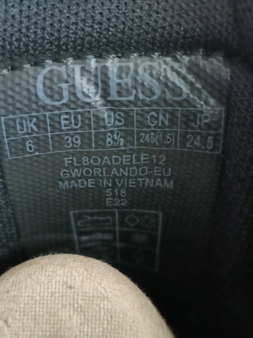 Боти Guess номер 39, 40