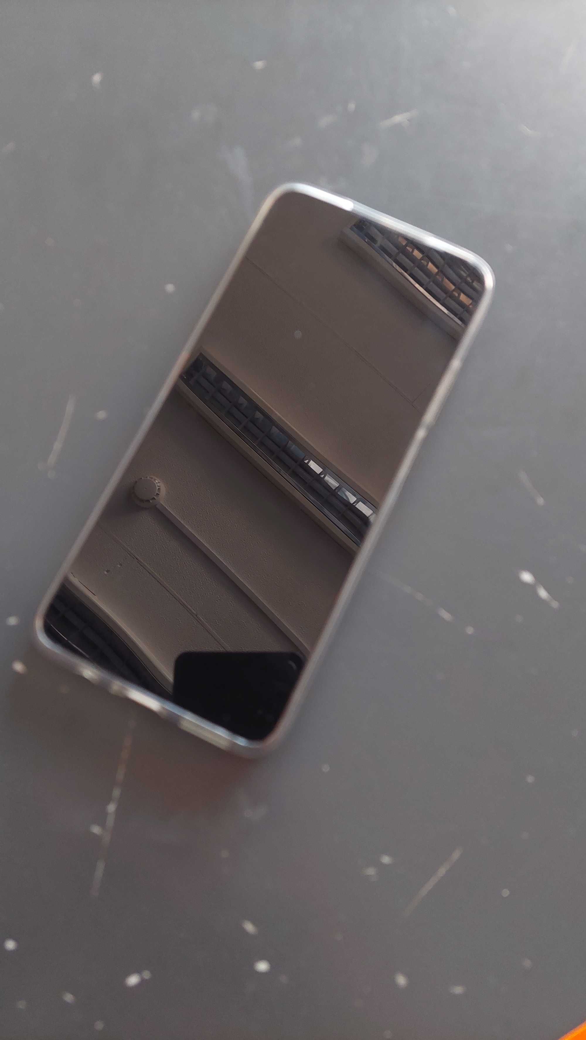 Motorola G35 Безкутия
