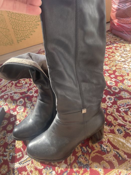 Продам обуви сапоги за 15000тг