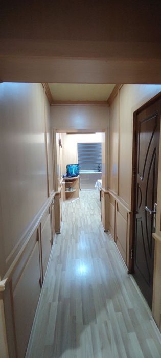 Продаётся 4х комнатная квартира.На первом этаже. Ориентир Сергели 3.