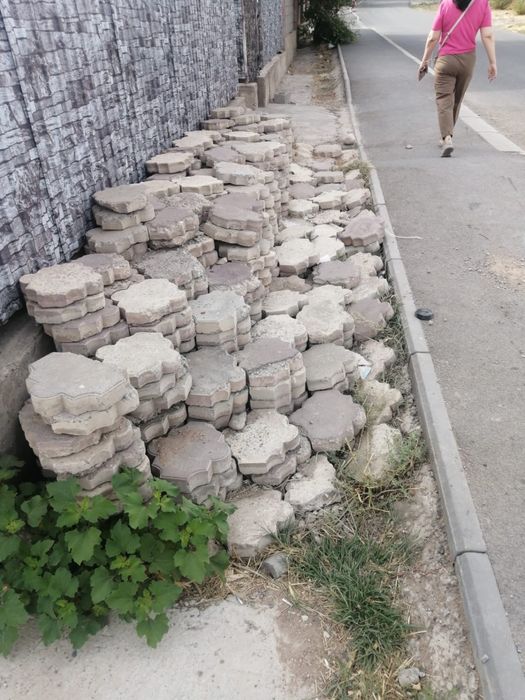 Брусчатки б/у продам