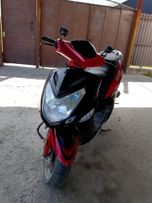 Продам скутер 150кубов находу