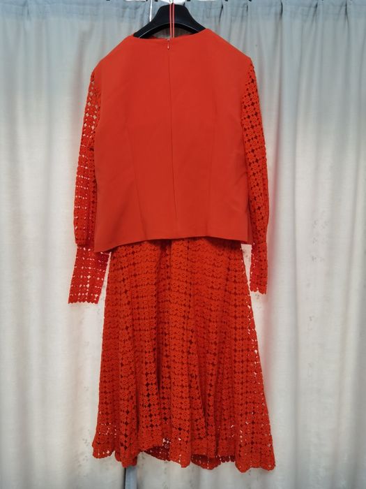Pret FIX Vand rochie din dantela crosetata, cu sacou NISSA marimea 48