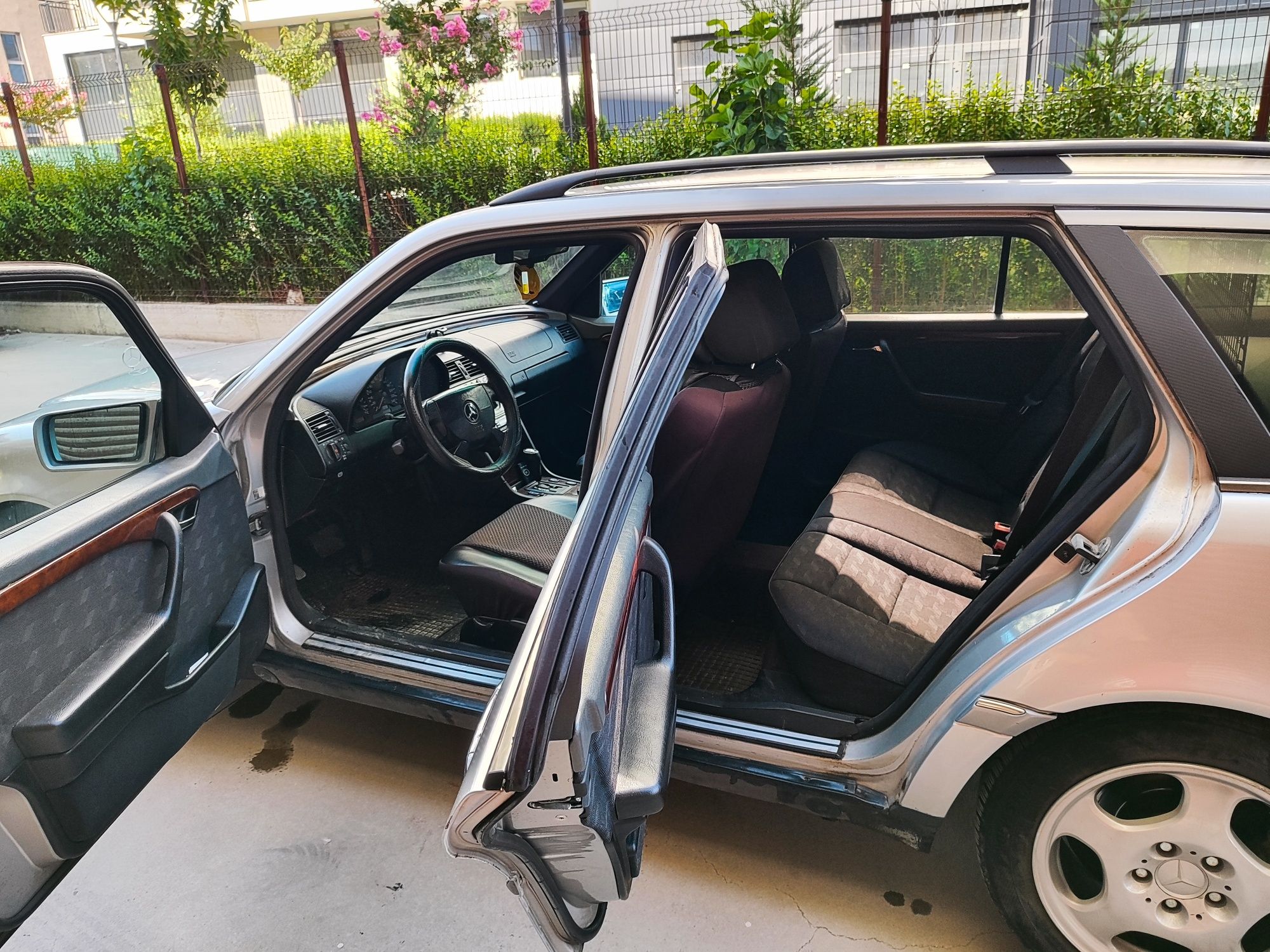 Мерцедес С230 бензин газ автоматик