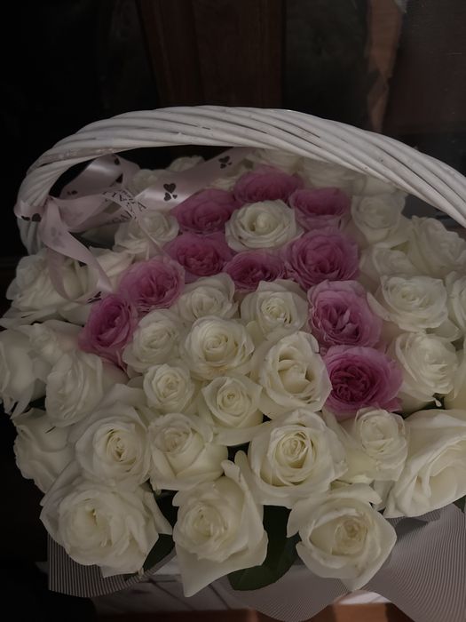 Белые розы которые в тренде