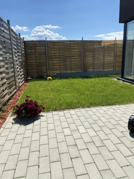 Casa tip duplex de vanzare