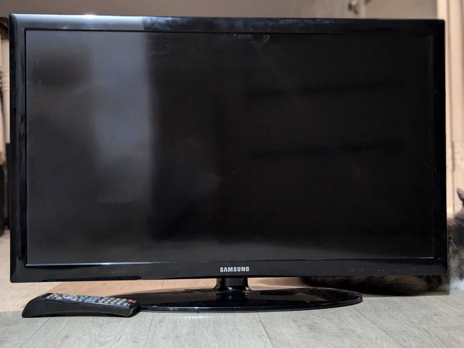 Продам телевизор 32 Самсунг