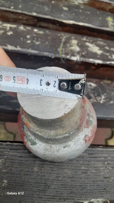 Varfuri stâlpi gard 8buc. 50LEI