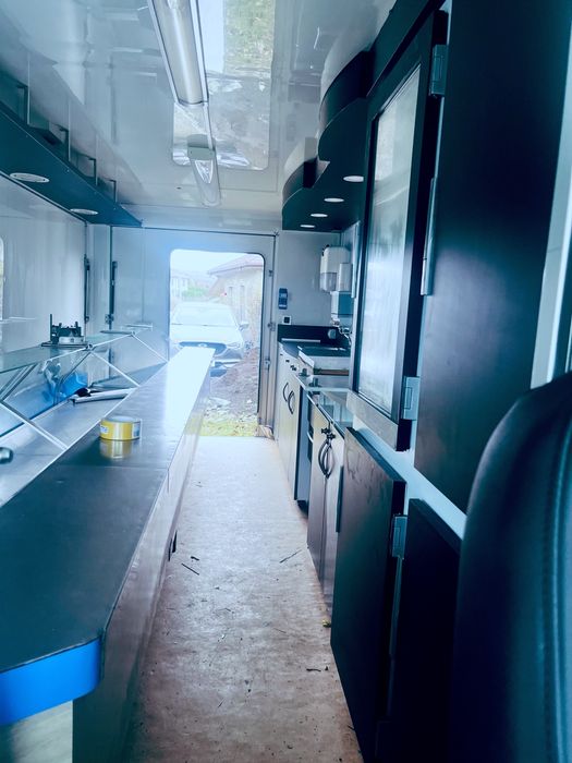 Vând sau schimb autorulotă Renault Mascott