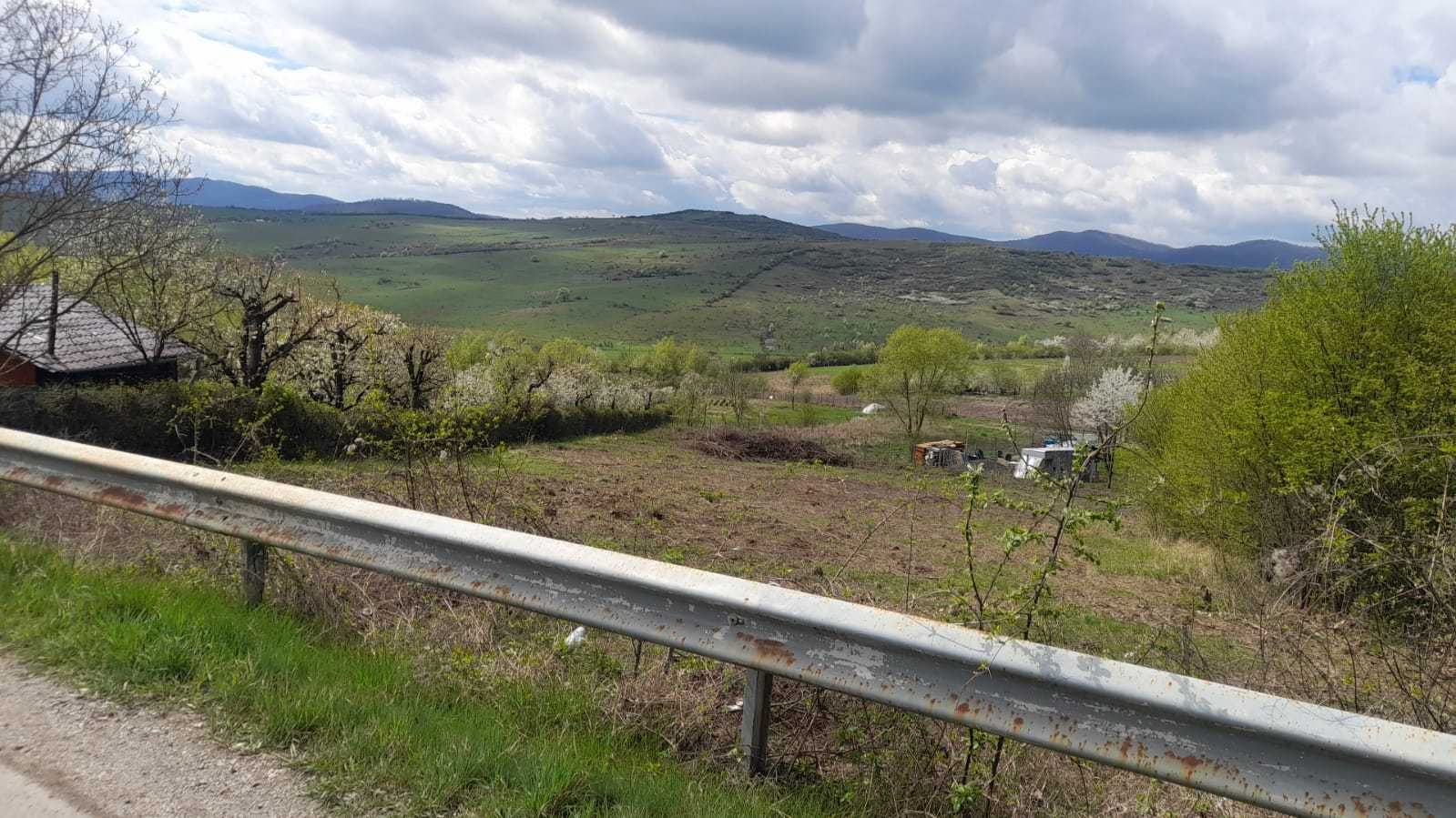 Vand teren intravilan in Bistrita pe Valea Budacului