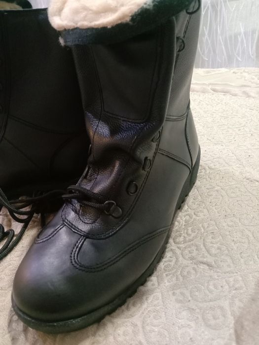 Берцы зимние "Бутекс" 42 размер новые