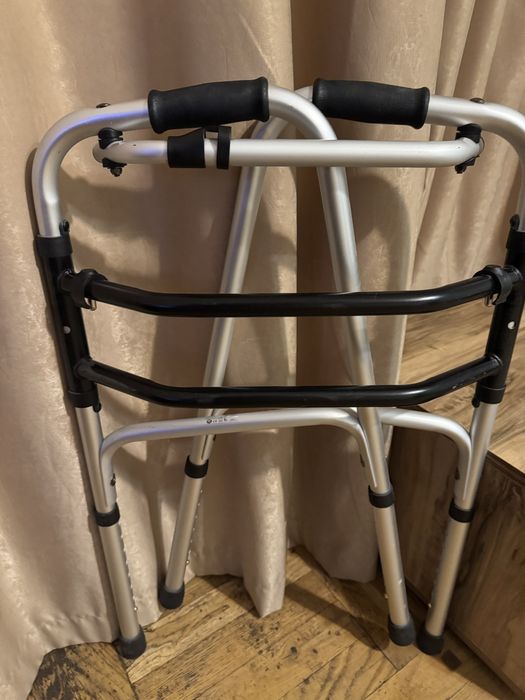 Проходилка за възрастни