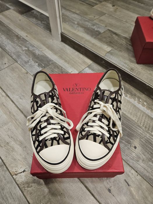 Кецове Valentino Garavani