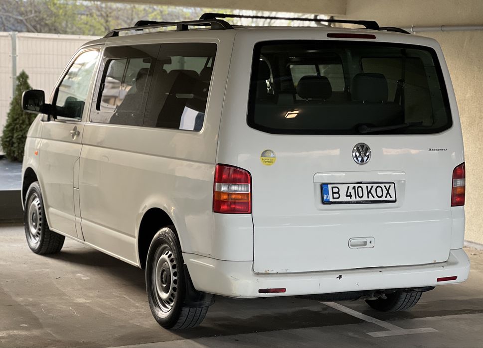 Volkswagen Transporter T5 – 2007 - 9 Locuri