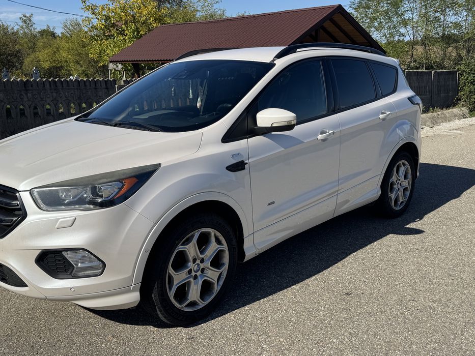 Ford Kuga II ST Line Pachet