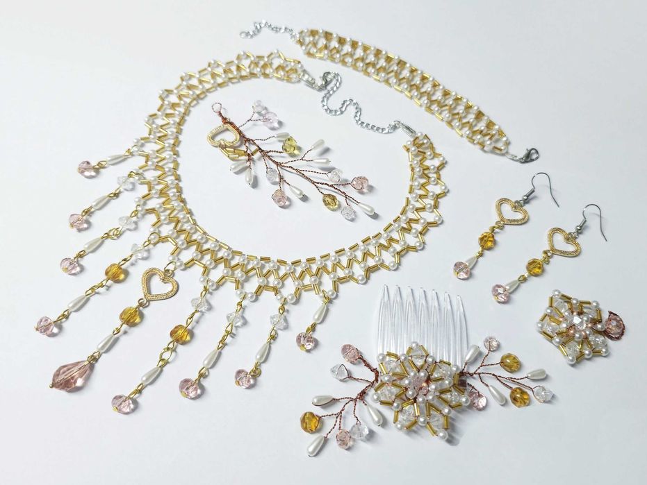 Set bijuterii auriu, alb, si roz, unicat evenimente, lucrat manual