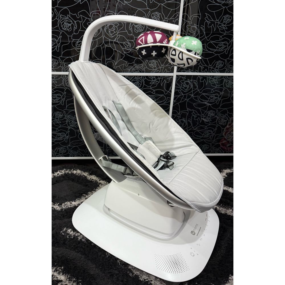 Электронная люлька 4mom mamaRoo Оригинал! В идеальном состоянии!