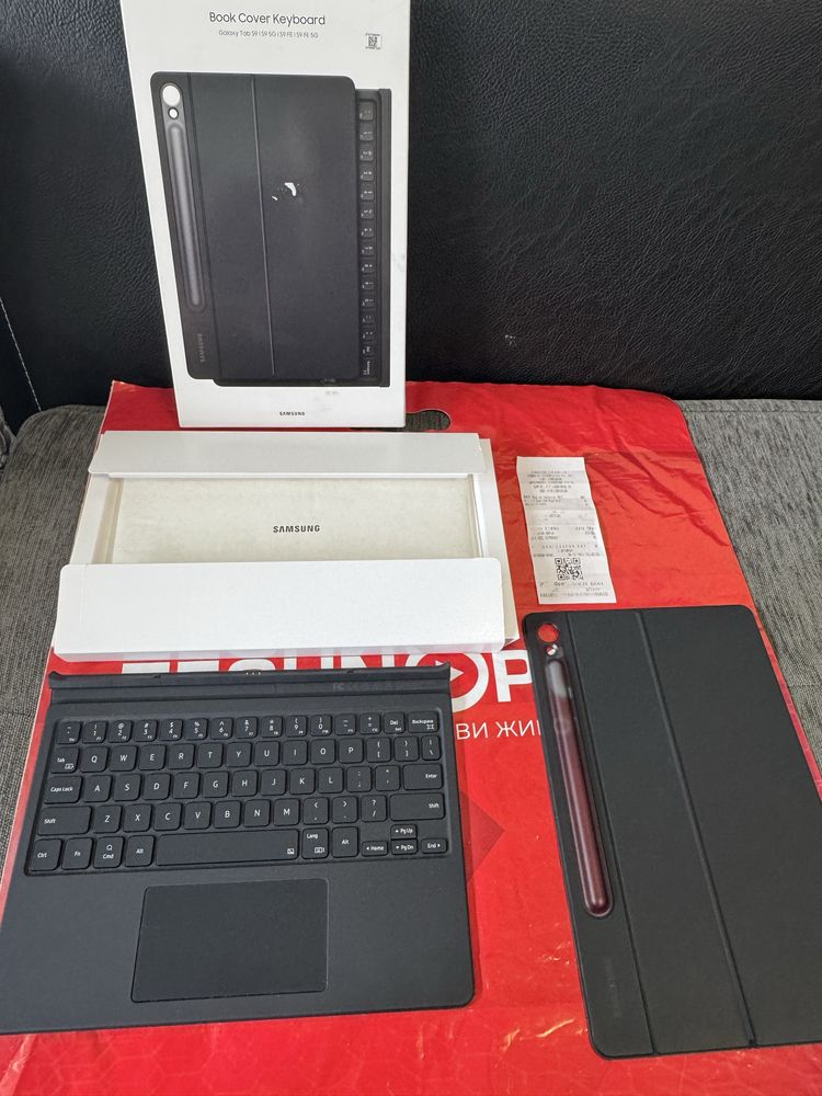 КАТО НОВ Samsung Book Cover Keyboard Technopolis Гаранция до 2025 г.