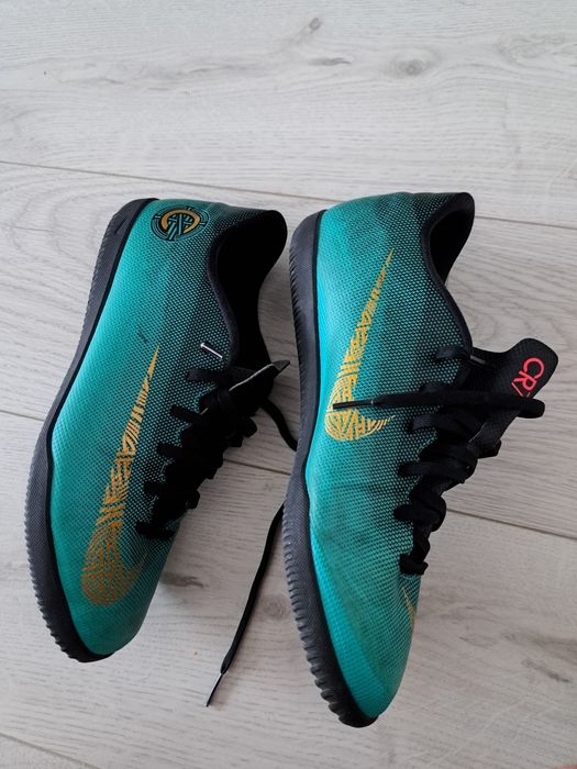 Pantofi fotbal  Nike MercurialX CR7 numar 42.5