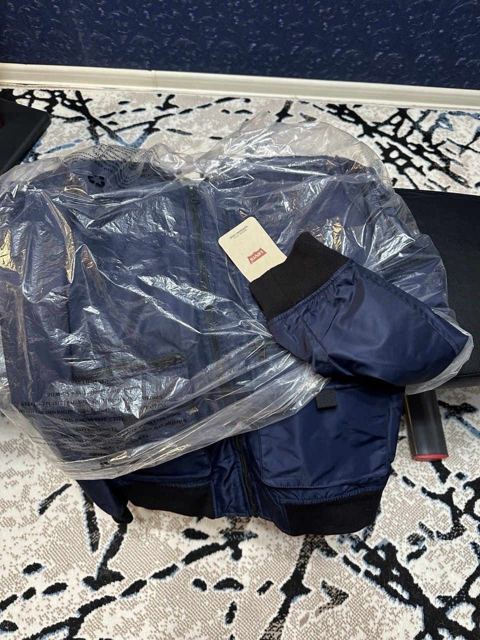 Куртка Levi's hooded bomber р.L
