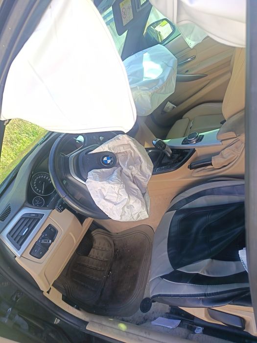Vand BMW accidentat