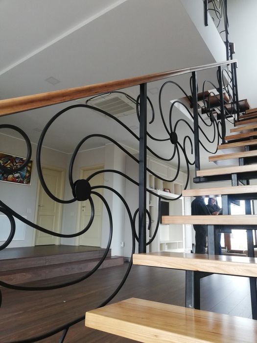 Fier forjat , porți auto ,balustrade fier