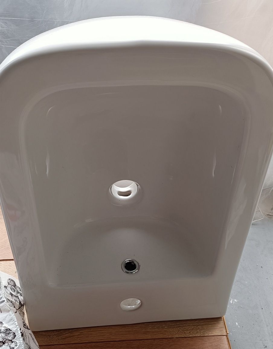 Sanitare WC bideu chiuvete, marca Azzurra, Ideal Standard si Karag