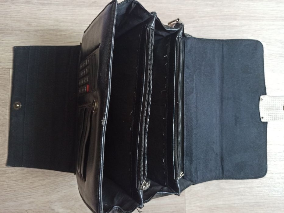 Продам сумку- барсетку муж.