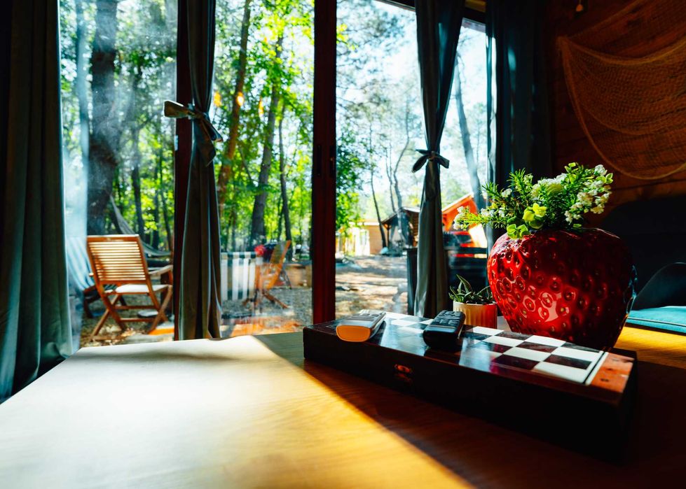 Нова година във Вили Безвремие - Къмпинг Созопол Еко