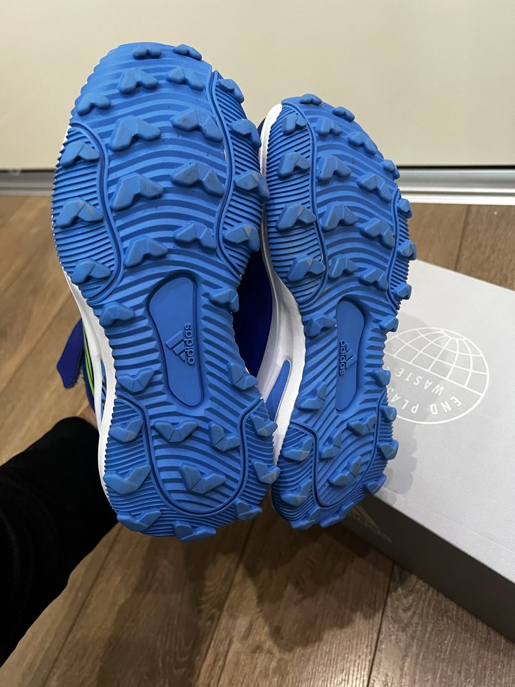 Adidas, Зара ботуши