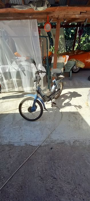 Moped  cu pedale piagio ceao înscris cu talon la primărie