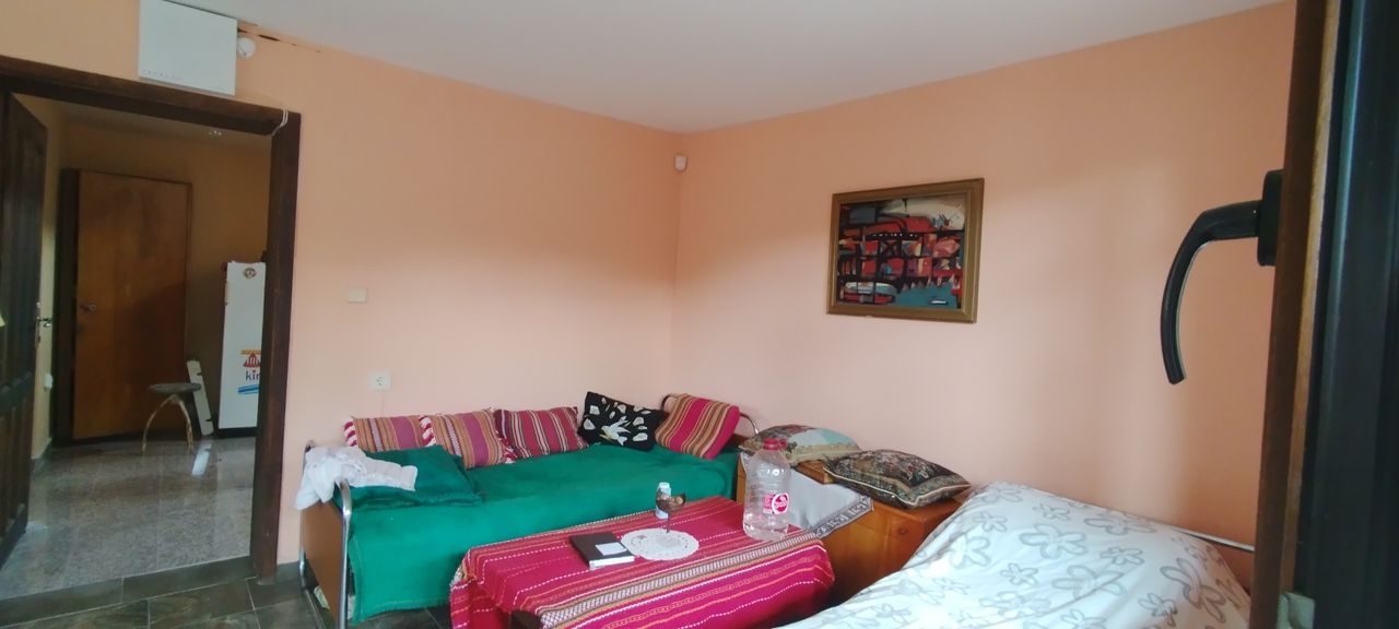 Продава се Къща в с. Прибой, Област Перник - 274 кв.м за 420 €/кв.м - Снимка #2