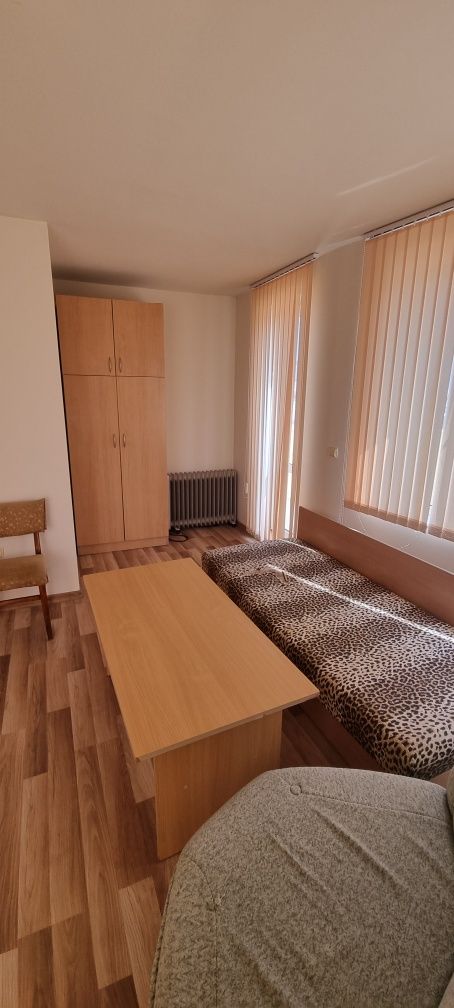 Двустаен под наем  кв.Левски