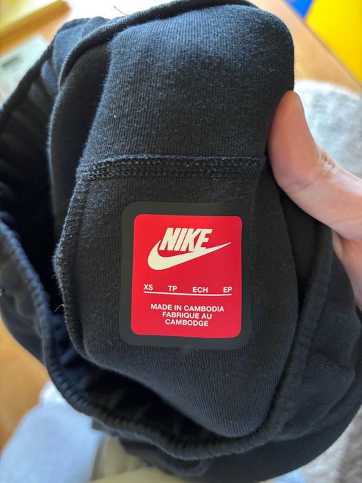Pantaloni Nike Tech Black Originali
