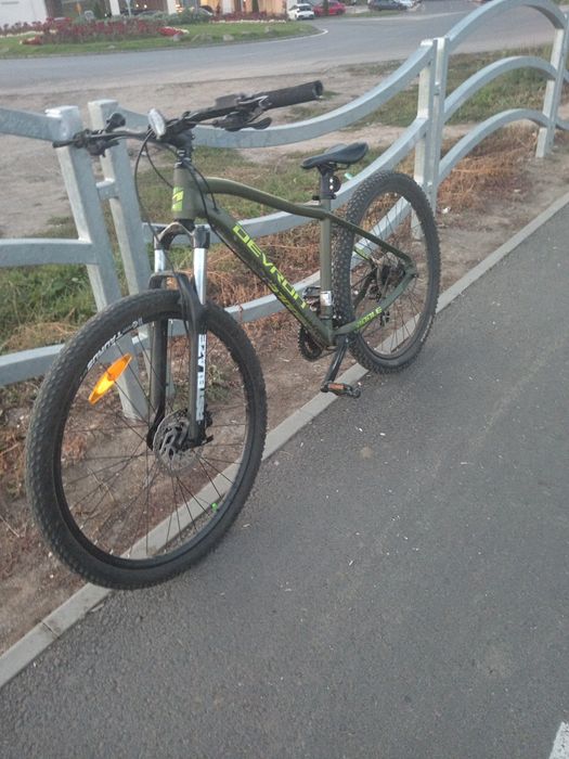 Devron  riddle încă în garanție suspensi pe aer. Se poate și la schimb
