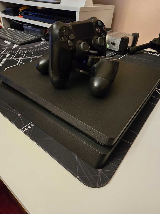 PlayStation 4 PS4 Slim 1TB + Jocuri + Accesorii - Pachet complet