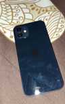 Vant iphone 12 simplu in stare foarte buna are mici uzuri de la huseee